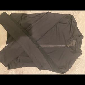 Beautiful like new ALO YOGA bomber style jacket